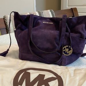 MICHAEL KORS Ashbury Prpl Suede L Tassel Hobo Bag